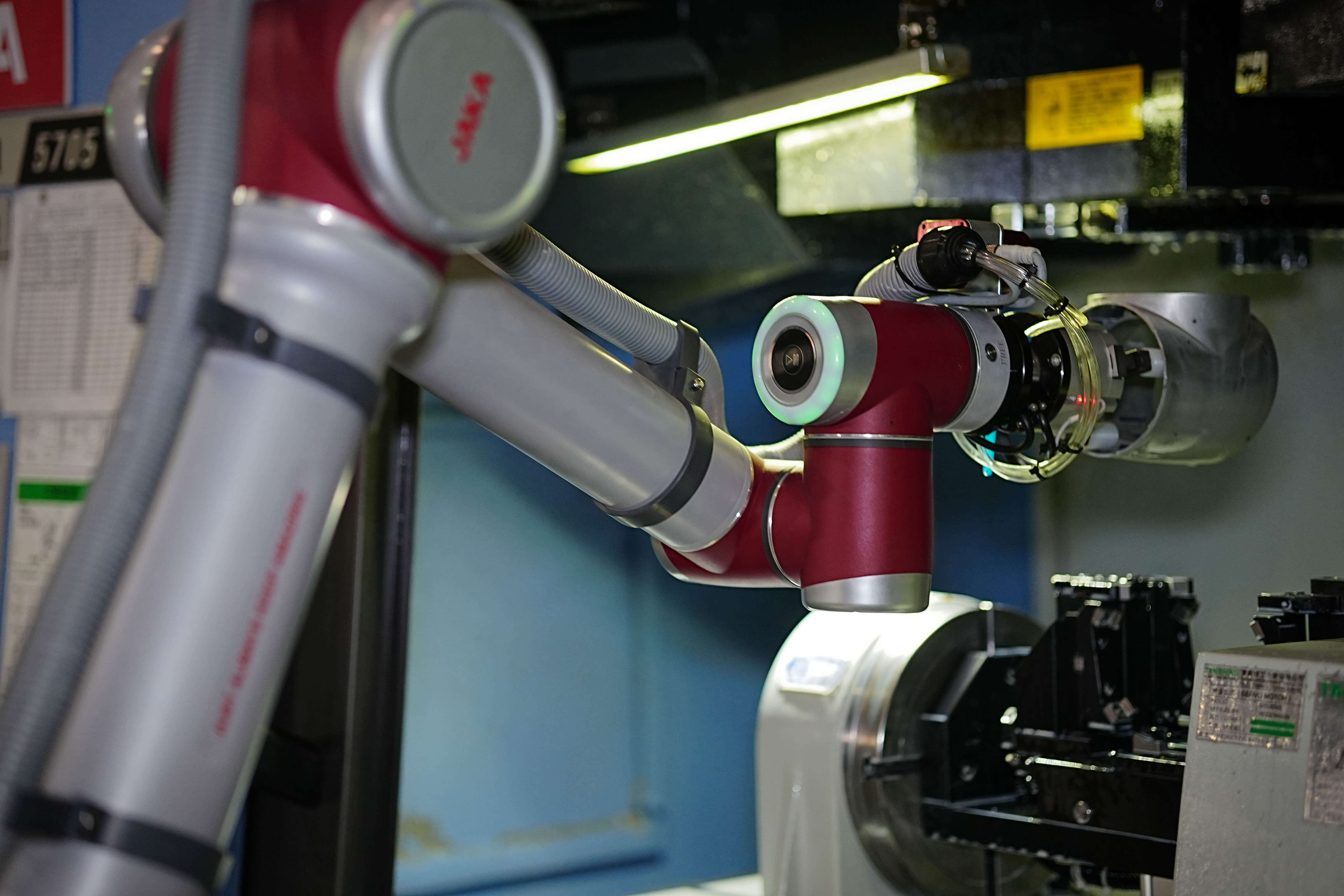 industrial cobot