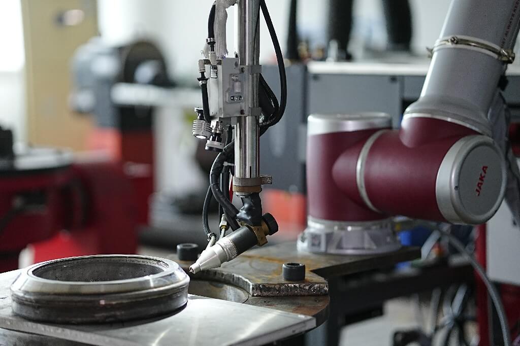 flexible robot arm